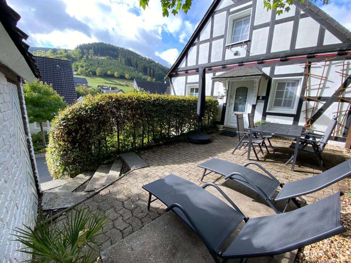 Schmallenberger Ferienhaus ภายนอก รูปภาพ