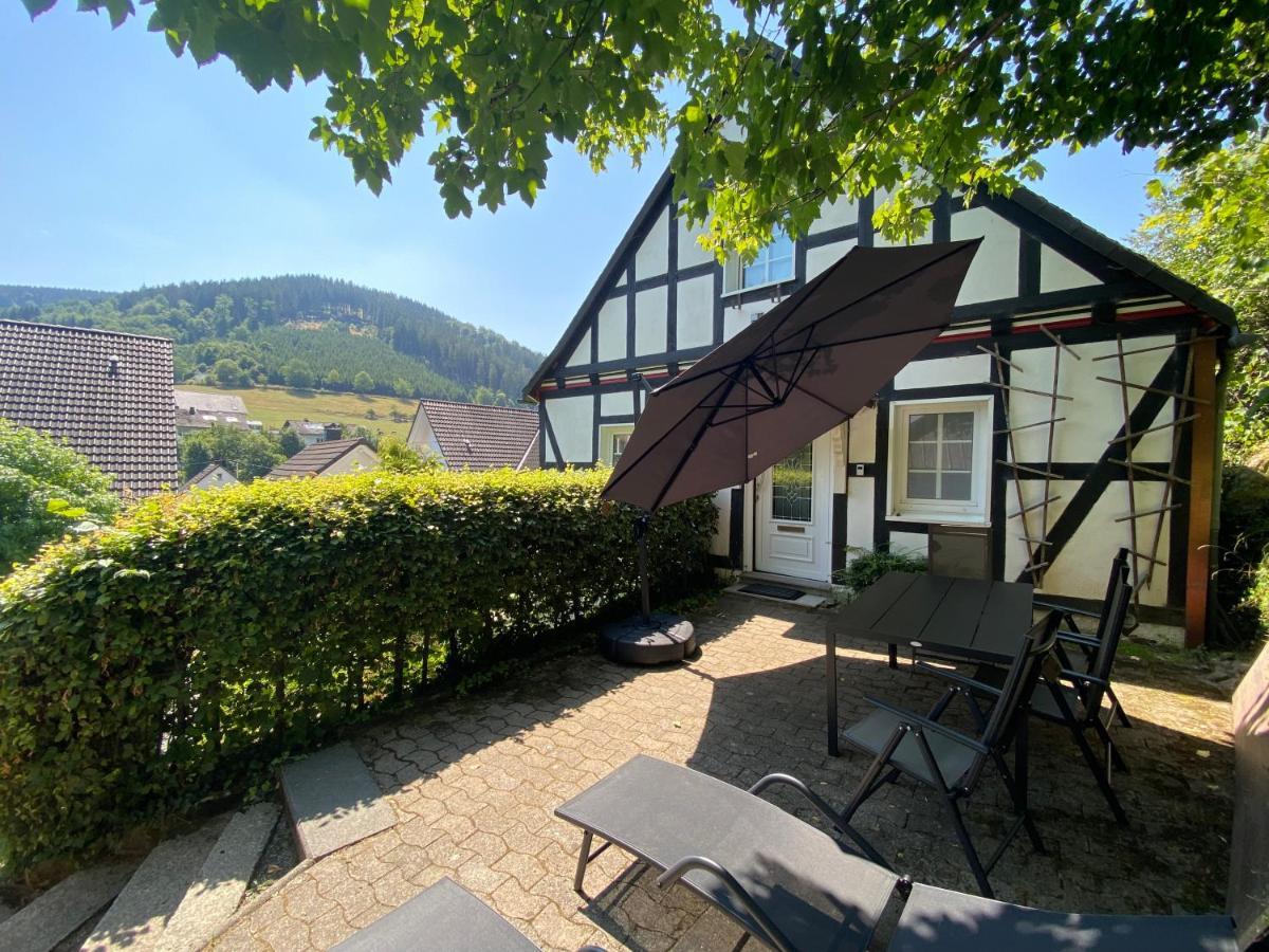 Schmallenberger Ferienhaus ภายนอก รูปภาพ